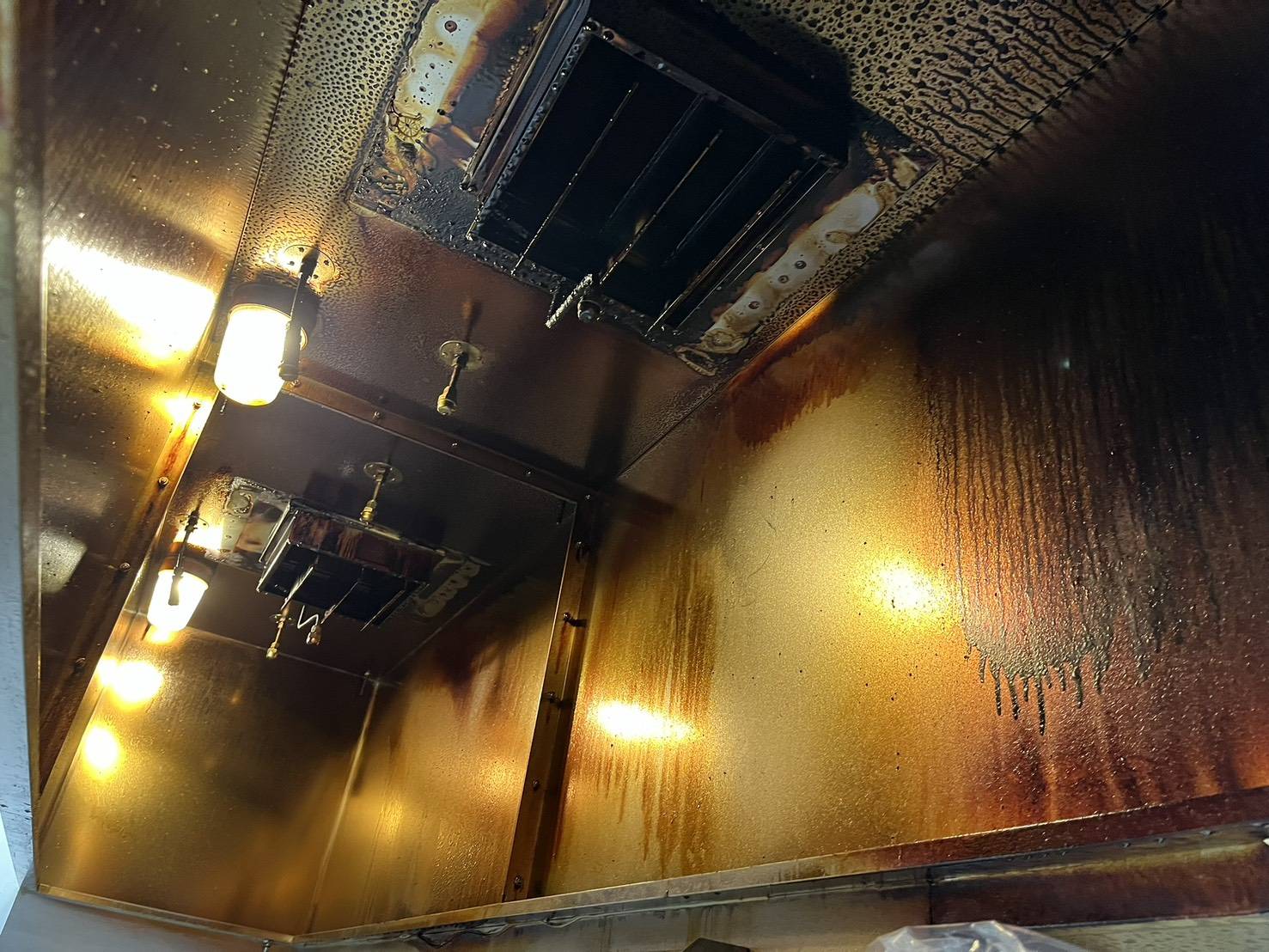 厨房設備清掃・工事・点検